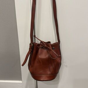 SEZANE farrow brown leather bucket bag
